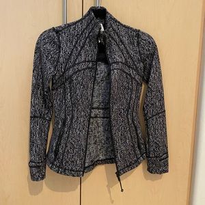 Lululemon Define Jacket size 4 like new never worn!